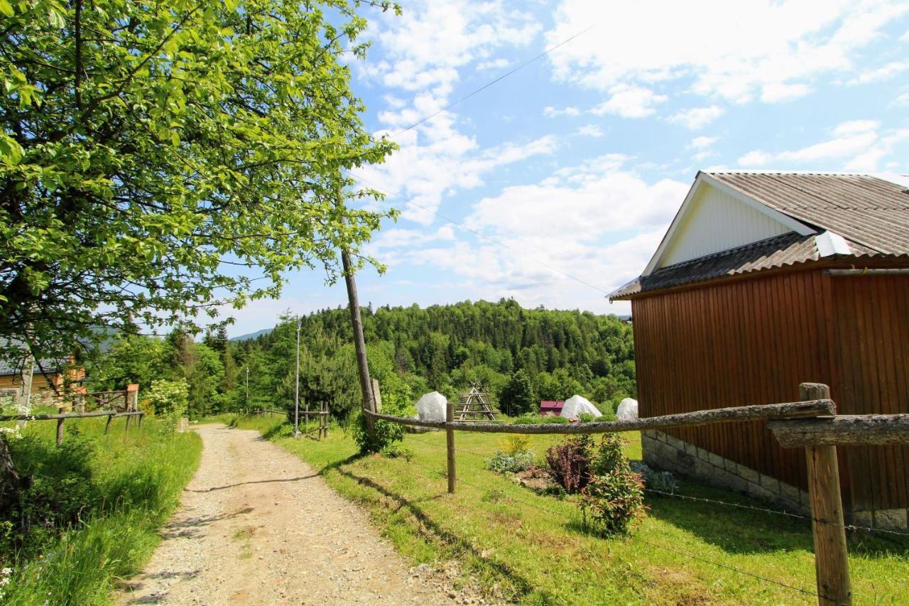 Будиночок Для Щастя Yaremche Exterior photo